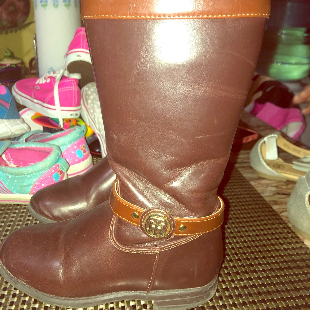 Girl boots